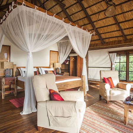 Saadani Safari Lodge Extérieur photo