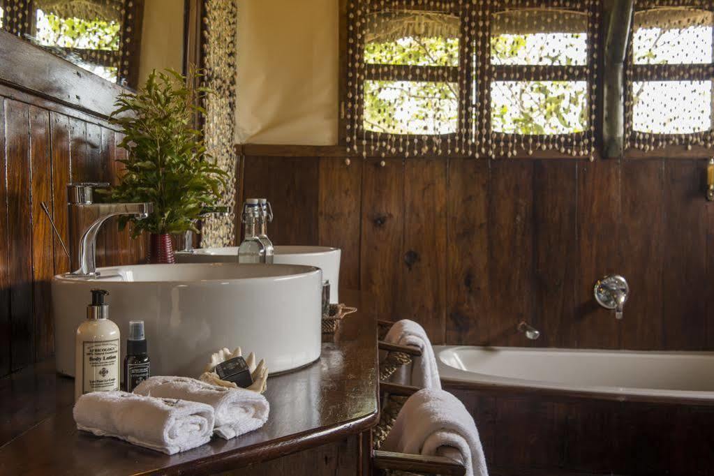 Saadani Safari Lodge Extérieur photo