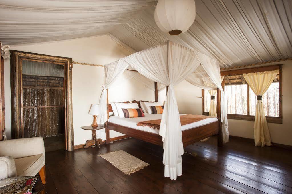 Saadani Safari Lodge Extérieur photo